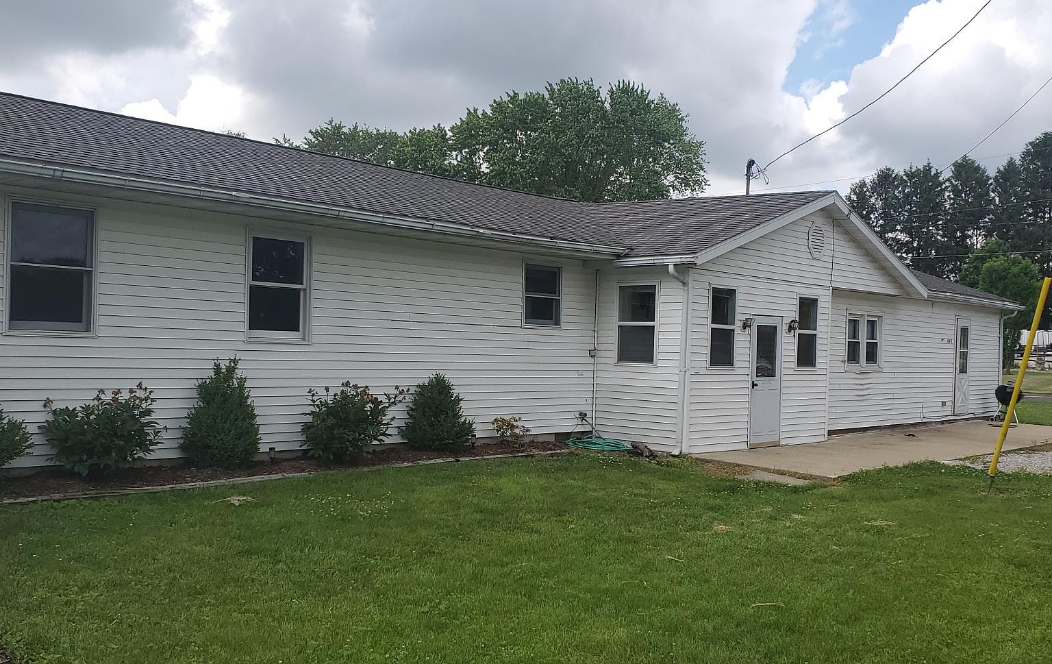 101 W Meade St A, White Heath, IL 61884 Zillow