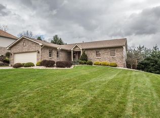 2400 Briarhill Ct, White Oak, PA 15131