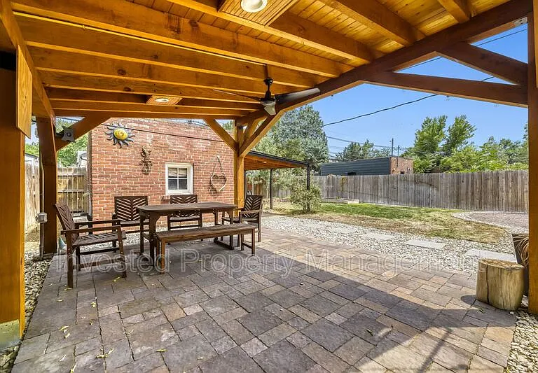 1640 S Marion St — Photo 27