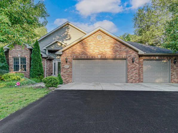 11057 Pleasant Grove Dr, Wheatfield, IN 46392