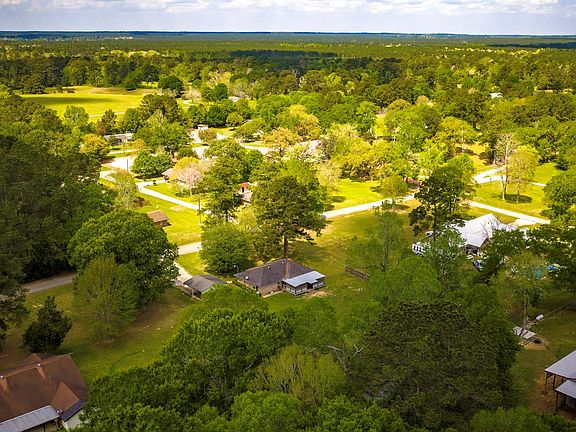 2nd image of 200 Manuel Rd