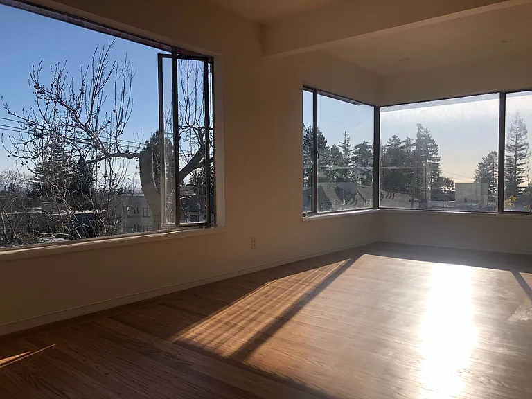 2450 Warring St #35B — Photo 8