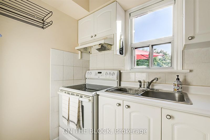 Toronto House for rent - 3 Bedrooms — photo 9