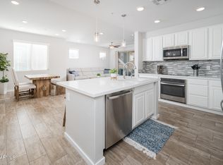 250 W Queen Creek Rd APT 114, Chandler, AZ 85248