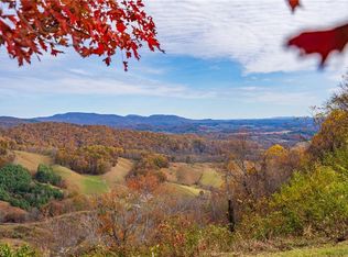 4 Mayito Ln, Mouth Of Wilson, VA 24363