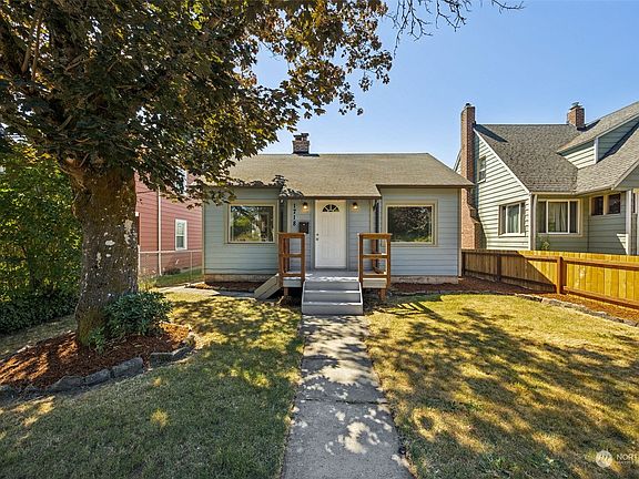 3rd image of 1718 S Fife Street
