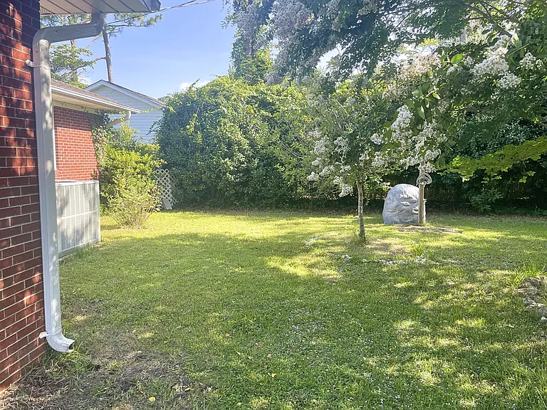 224 Wood Dale Dr — Photo 13