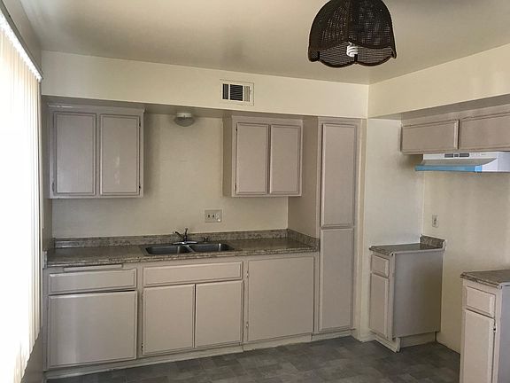 5th image of 8148 Hill Dr APT A