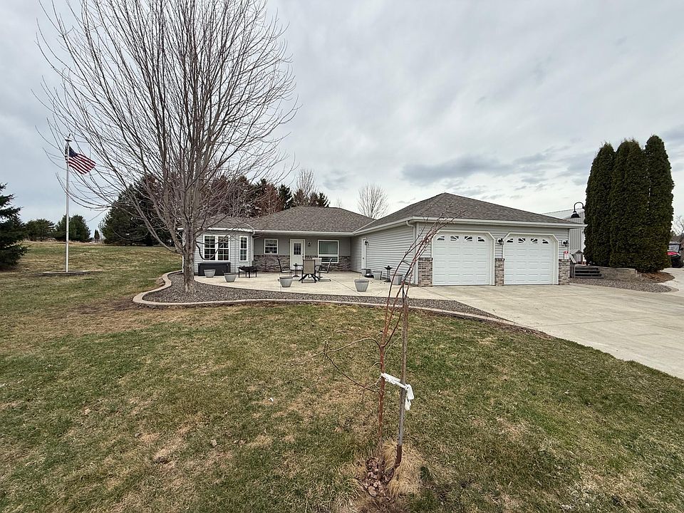 1st image of 4591 Ronneby Rd NE