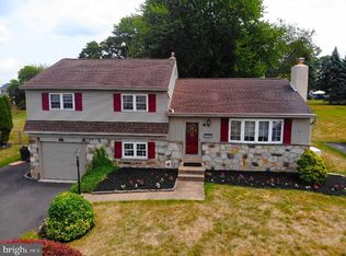 811 Phillips Rd, Warminster, PA 18974