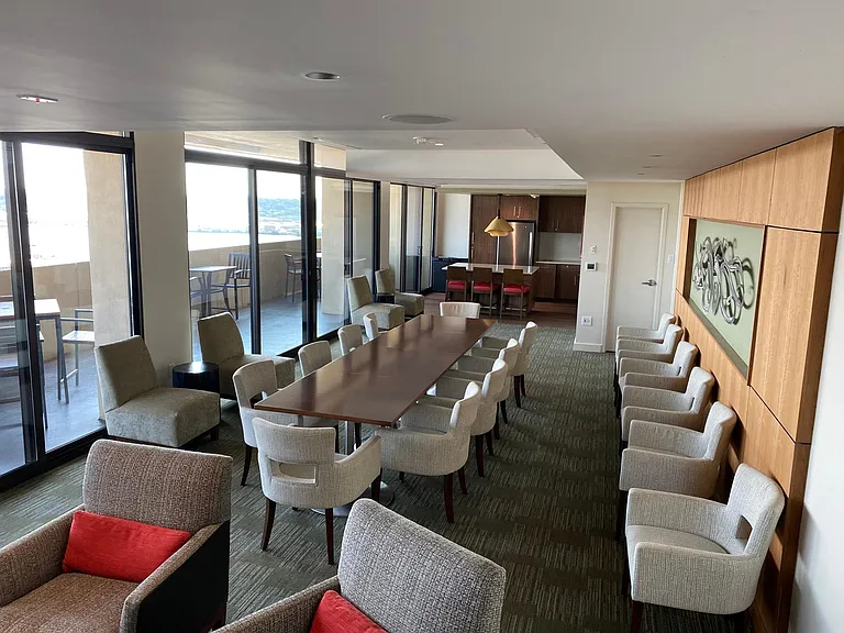 400 Madison St #403 — Photo 30
