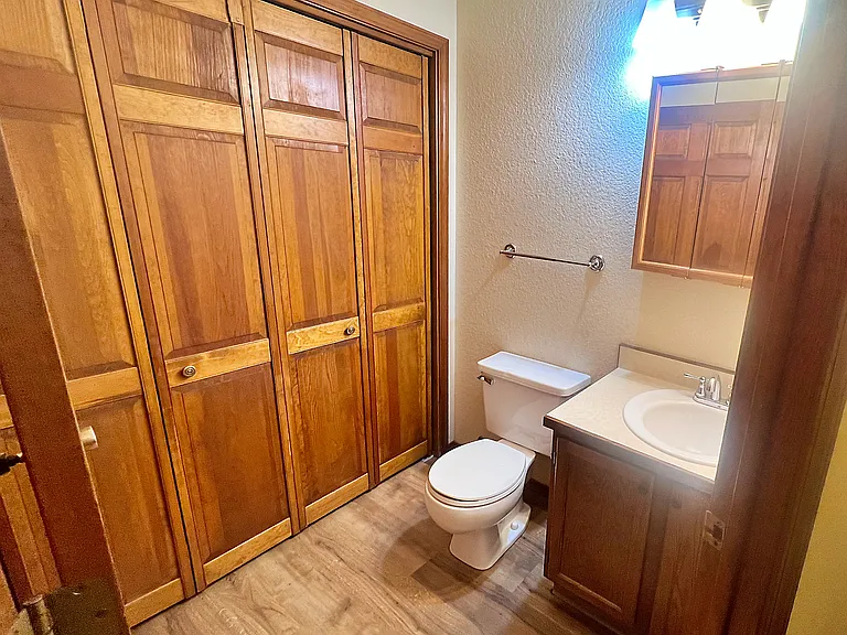 3400 Canyon Dr #2E — Photo 10