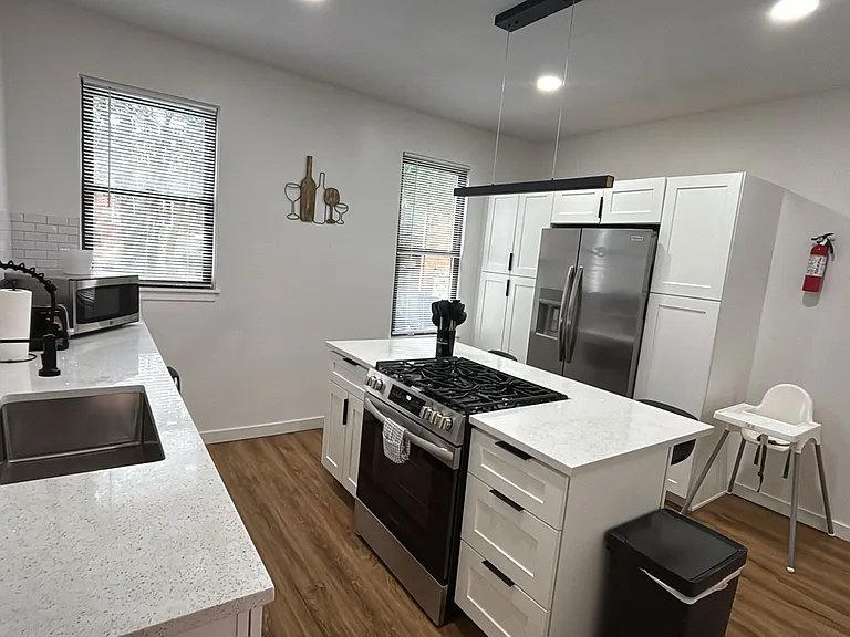 523 Alpine Ave — Photo 6