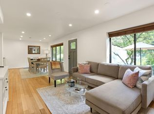 2360 S Arlington Ridge Rd, Arlington, VA 22202