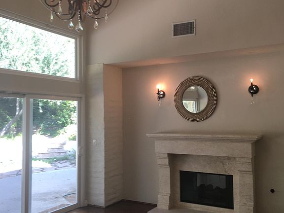 2nd image of 925 Evenstar Ave