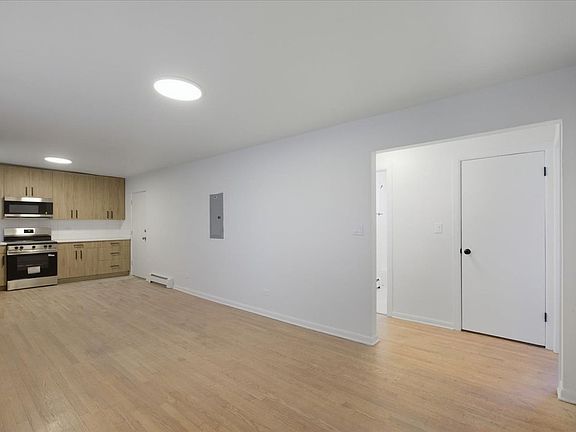 4th image of 7354 N Winchester Ave #1
