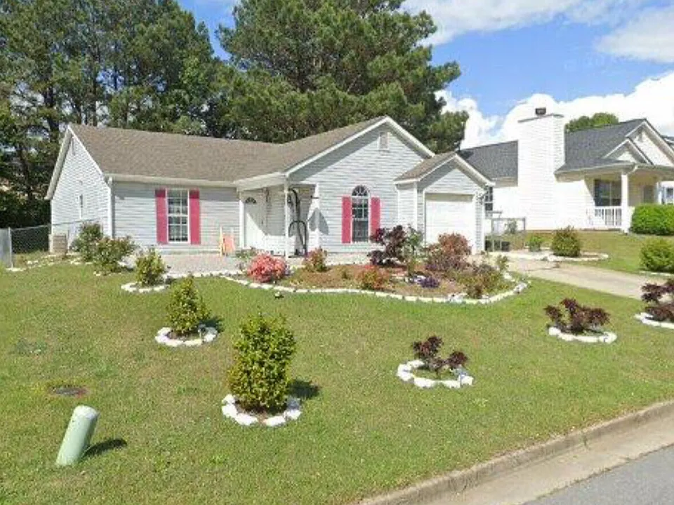 465 Eagles Crossing Cir