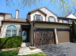 511 Ascot Ln #511, Streamwood, IL 60107