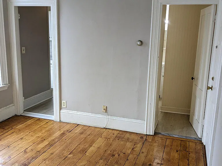 441 Pleasant St #6 — Photo 3