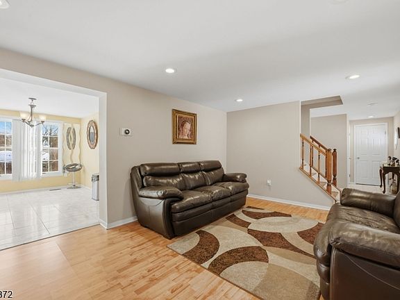 5th image of 39-41 Woodland Rd