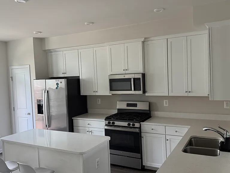 1030 Alum Spring Rd — Photo 8