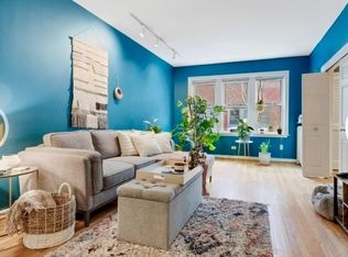 1324 W Addison St #2B, Chicago, IL 60613