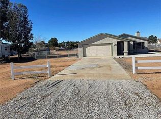 16802 Nawakwa Rd, Apple Valley, CA 92307