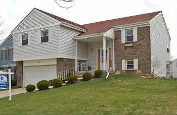 1st image of 17 Monterey Dr