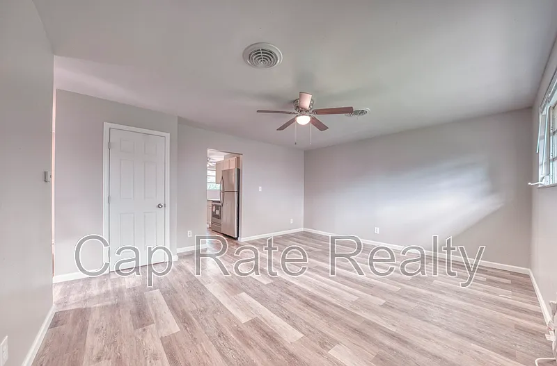 Beechwood — Photo 3