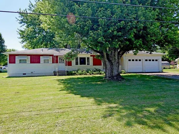 401 Richard Dr, Connersville, IN 47331
