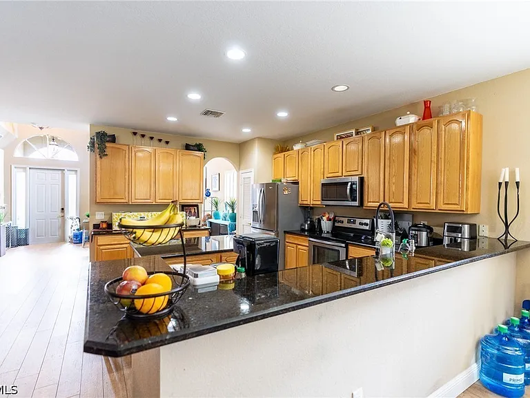 8713 Pegasus Dr — Photo 10