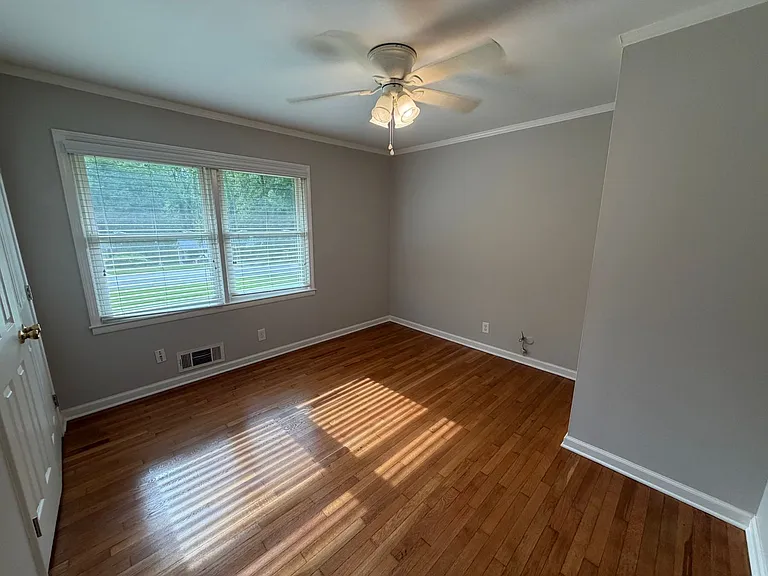 412 Fielding Ln SW — Photo 7