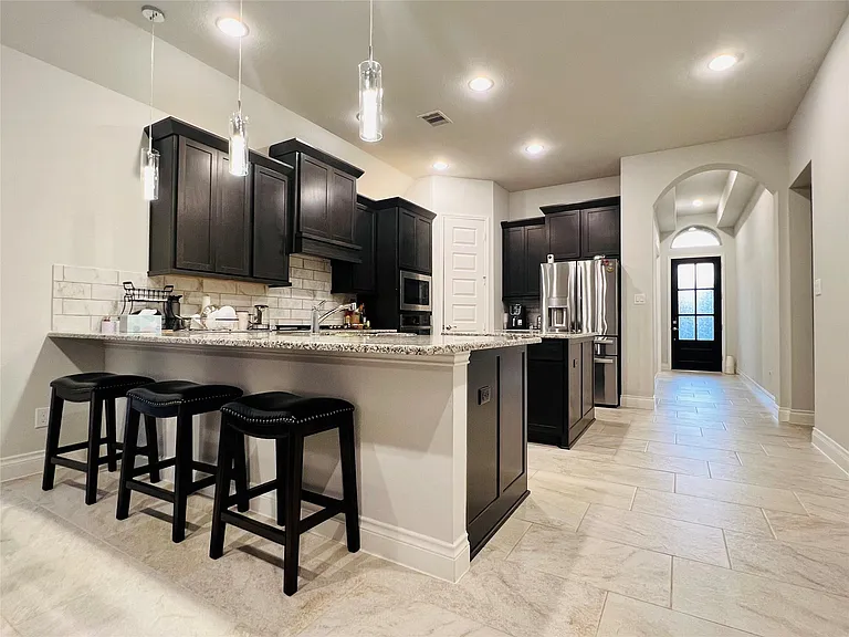 2102 Marian Lee Ln — Photo 16