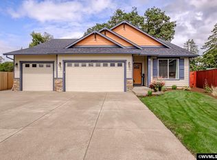 2405 NE Summit Dr, Albany, OR
