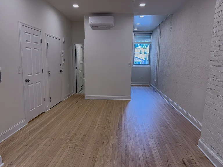 2113 Green St #2F — Photo 7
