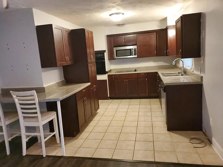 4825 Gettysburg Rd — Photo 5