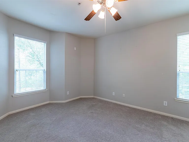 6607 Lake Woodlands Dr #624 — Photo 22