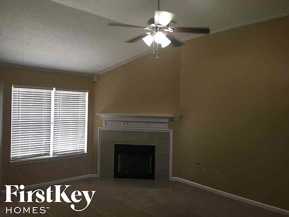 3rd image of 4143 Ravenwood Dr N