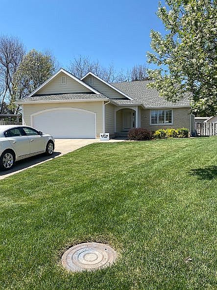 1st image of 1702 Parkplace Ct
