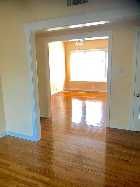 1st image of 1609 W North Shore Ave #3W
