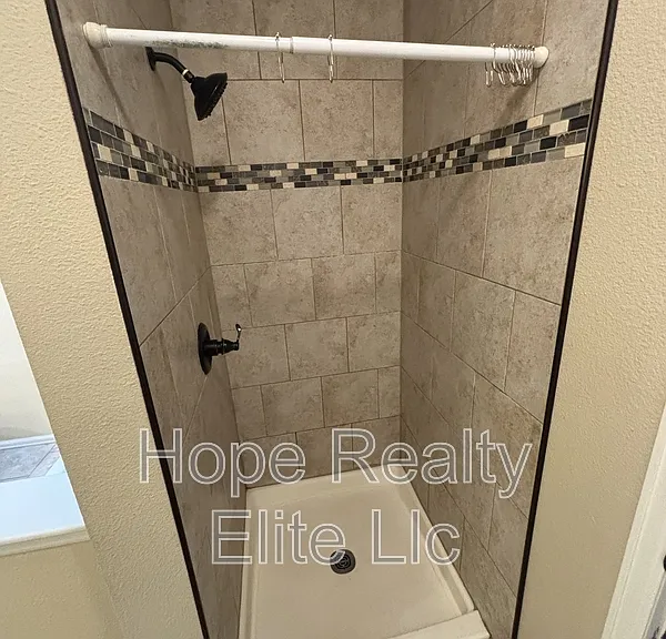 2079 Sussex Ln — Photo 16
