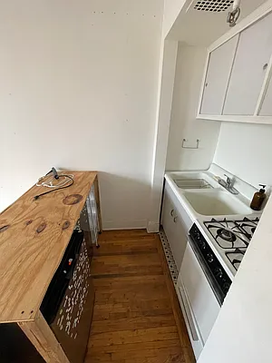 Rented by Citi Nest Group LLC | media 12