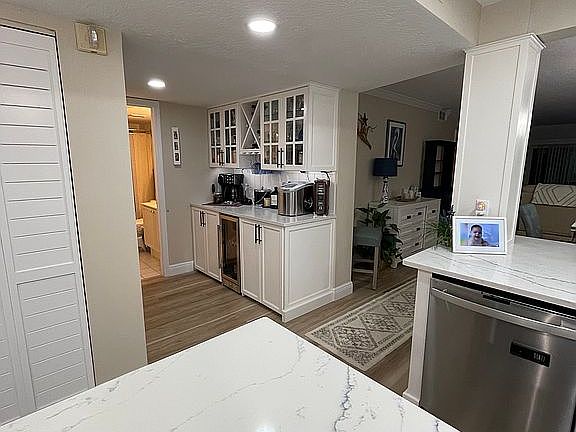 5th image of 555 Harrison Ave APT 506