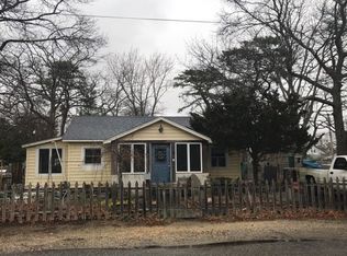486 Woodpark Dr, Brick, NJ 08723