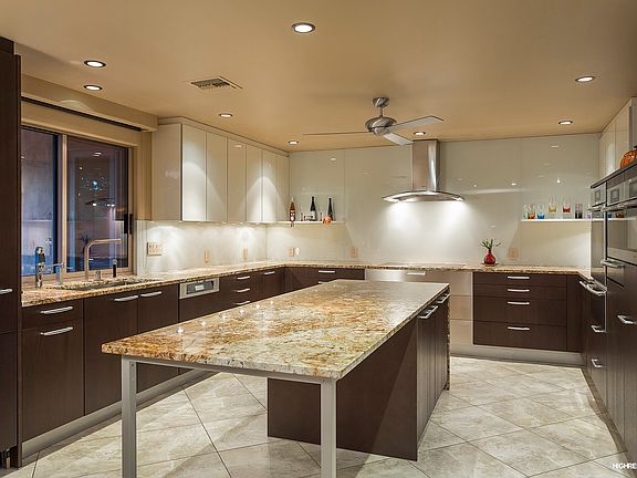 5th image of 828 E Desert Park Ln