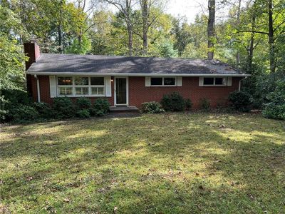 3780 Sandalwood Ln, Winston Salem, NC, 27106