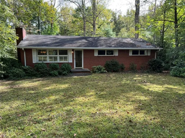 3780 Sandalwood Ln, Winston Salem, NC 27106