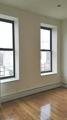 Rented by Mdrn Residential | media 39