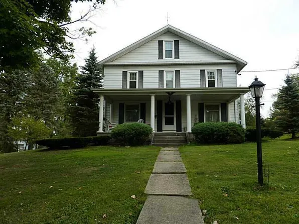 119 Chestnut St, Edinboro, PA 16412