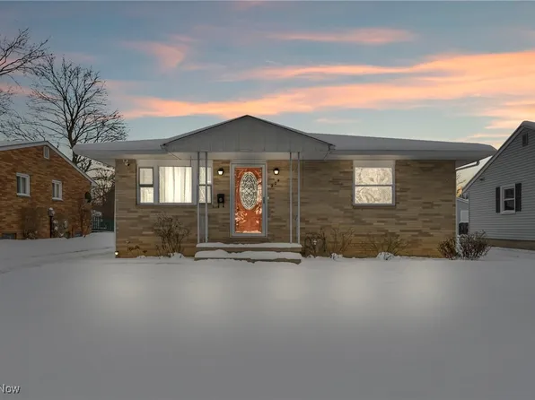 224 Hollywood Ave, Cuyahoga Falls, OH 44221